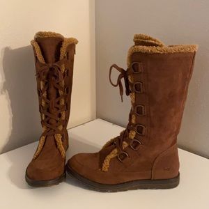 Size 8 ROCKETDOG Boots - NEW - NEVER WORN